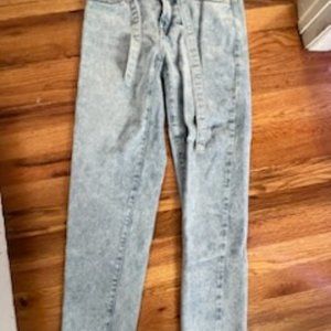 Mom jeans